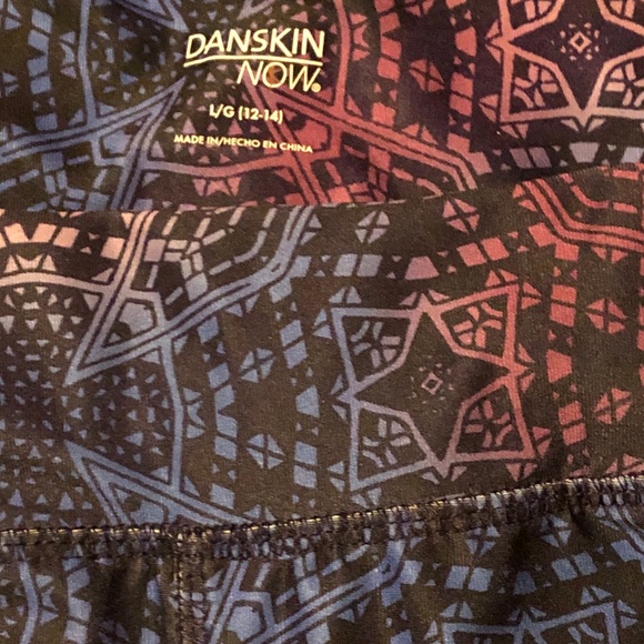 Danskin HIgh Rise Ombré Capris Leggings - Picture 6 of 7